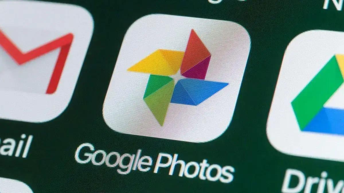 Google Fotos testa recurso para excluir fotos deslizando, similar ao Tinder