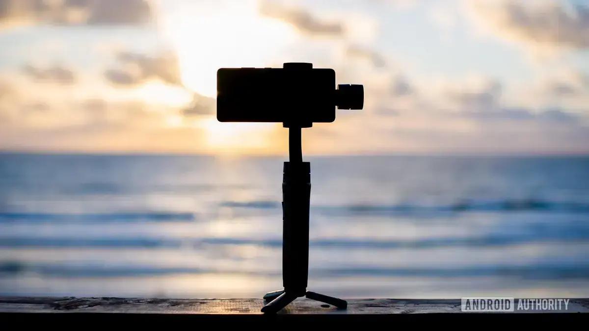 Os melhores gimbals para smartphones em 2025: opções para iPhone e Android