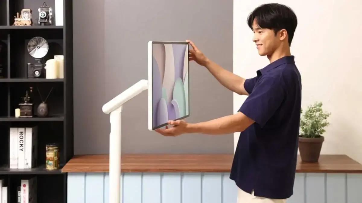 Monitor versátil com suporte ajustável lançado na Coreia do Sul