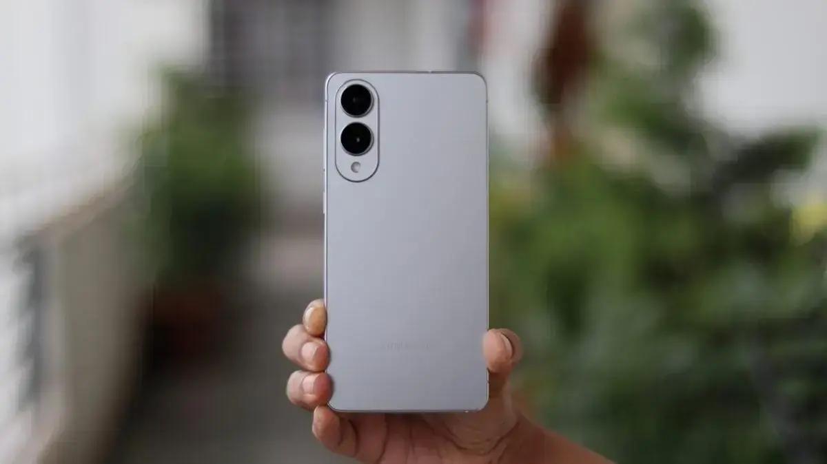Samsung prepara lançamento do One UI 8 para Galaxy S25 Edge sem atrasos