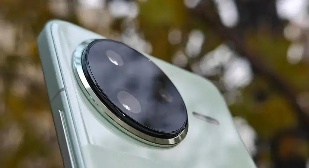 POCO F8 Ultra: Xiaomi Apresenta Smartphone com Câmera Periscópio e Processador de Ponta
