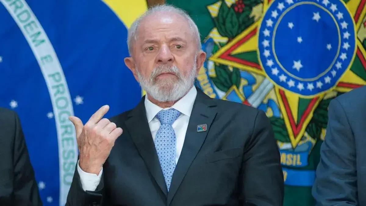 Regulamentação das Redes Sociais: A Conexão com a Adultização e Proteção de Crianças