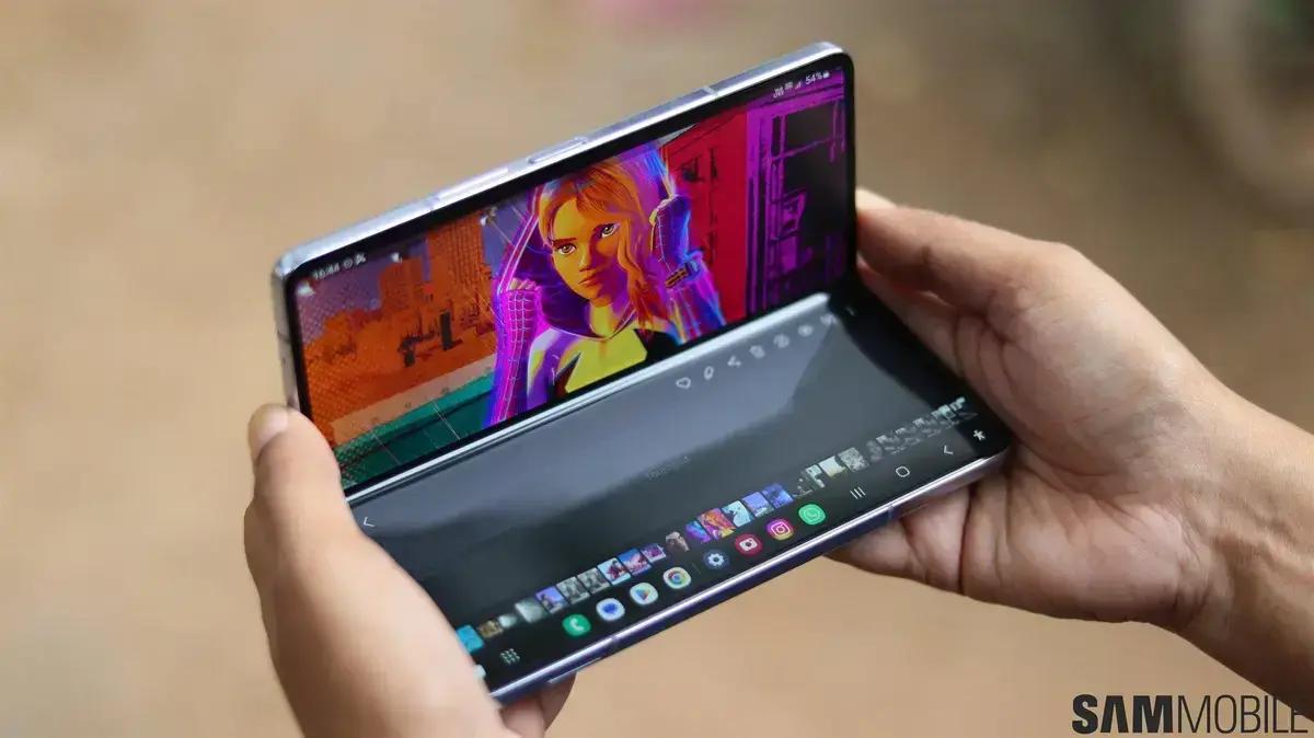Samsung enfrenta dificuldade para manter acessórios oficiais do Galaxy Z Fold 5 em 2025