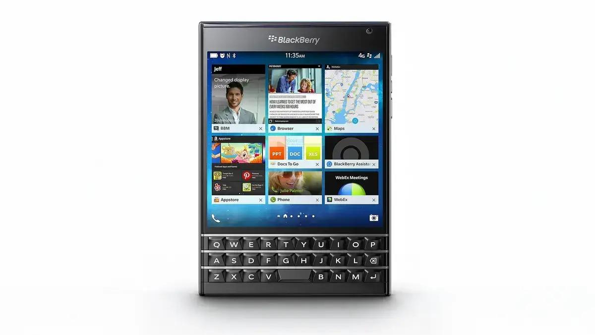 BlackBerry Passport terá sistema Android com kits de atualização em 2026