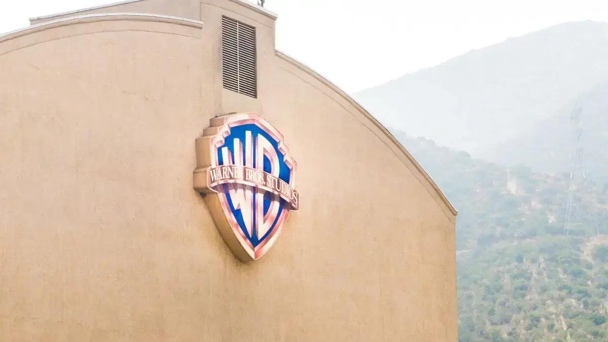 Paramount prepara oferta para comprar Warner Bros., diz jornal