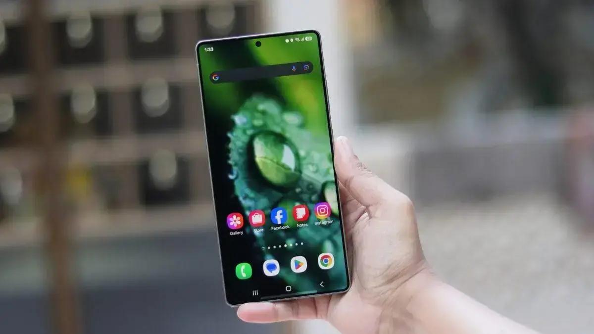 Samsung pode surpreender no display do Galaxy S26 Ultra com nova tecnologia OLED