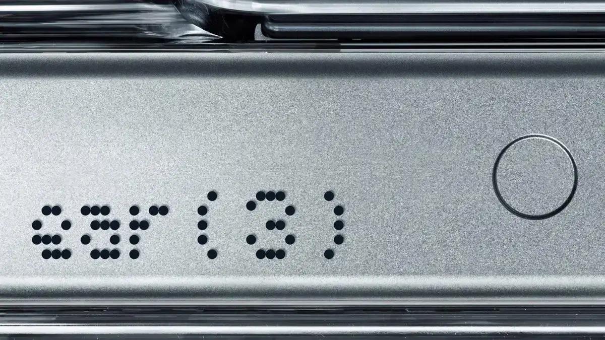 Nothing anuncia seus novos fones Ear (3) com design transparente
