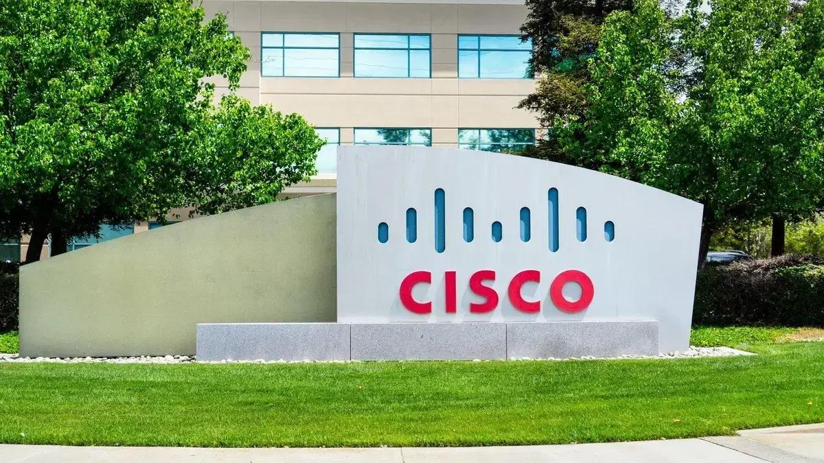 Falha de segurança em roteadores Cisco permite ataques de negação de serviço e acesso total