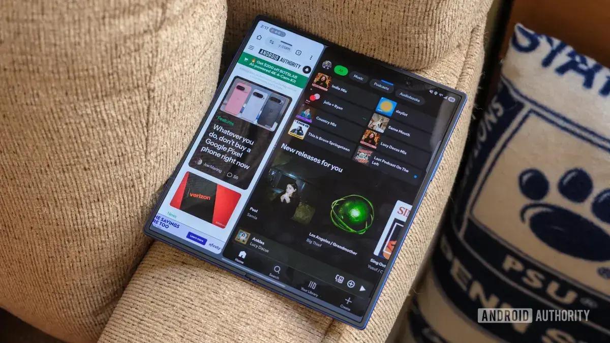 Samsung aumenta produção do Galaxy Z Fold 7 devido à forte demanda