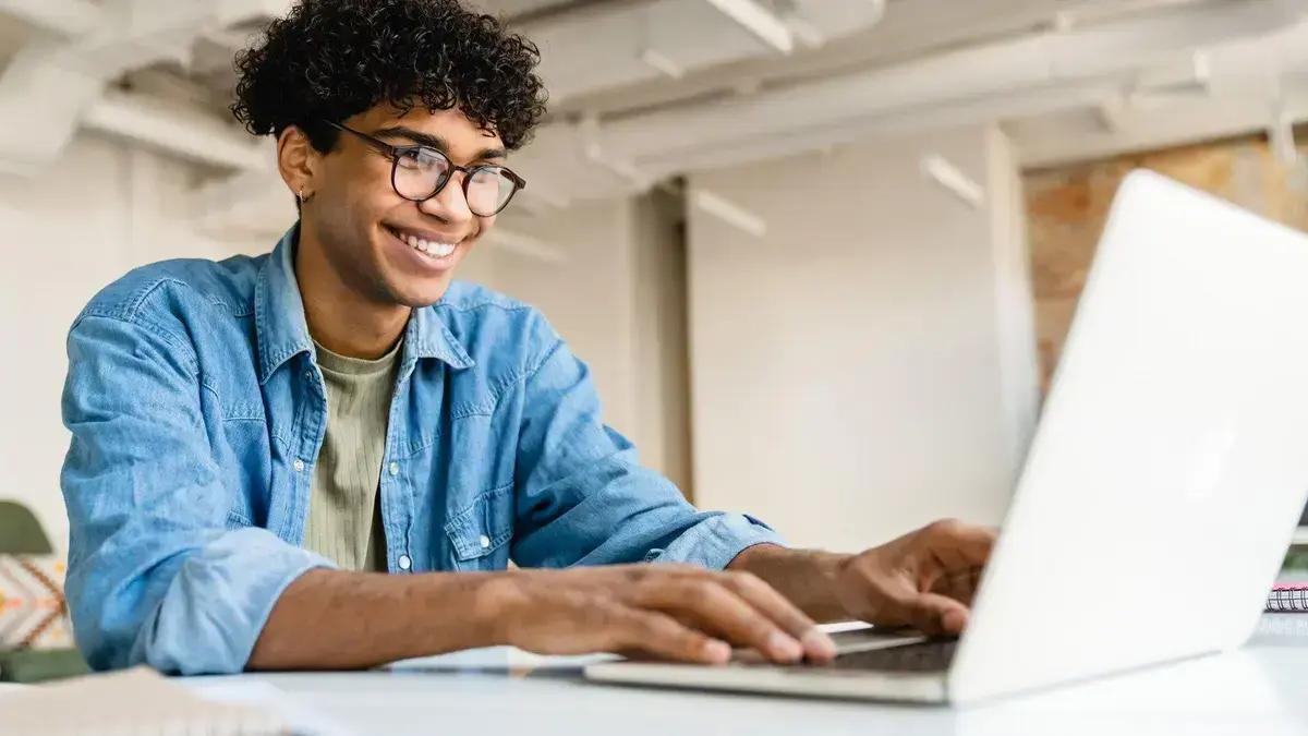 Promoção de Google AI Pro grátis para estudantes termina no exterior em poucos dias
