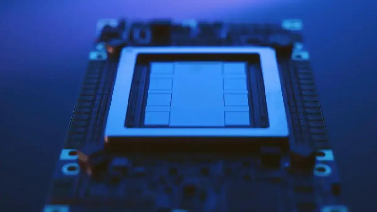 Intel desenvolve GPU de IA com baixo consumo para lançamento no próximo ano