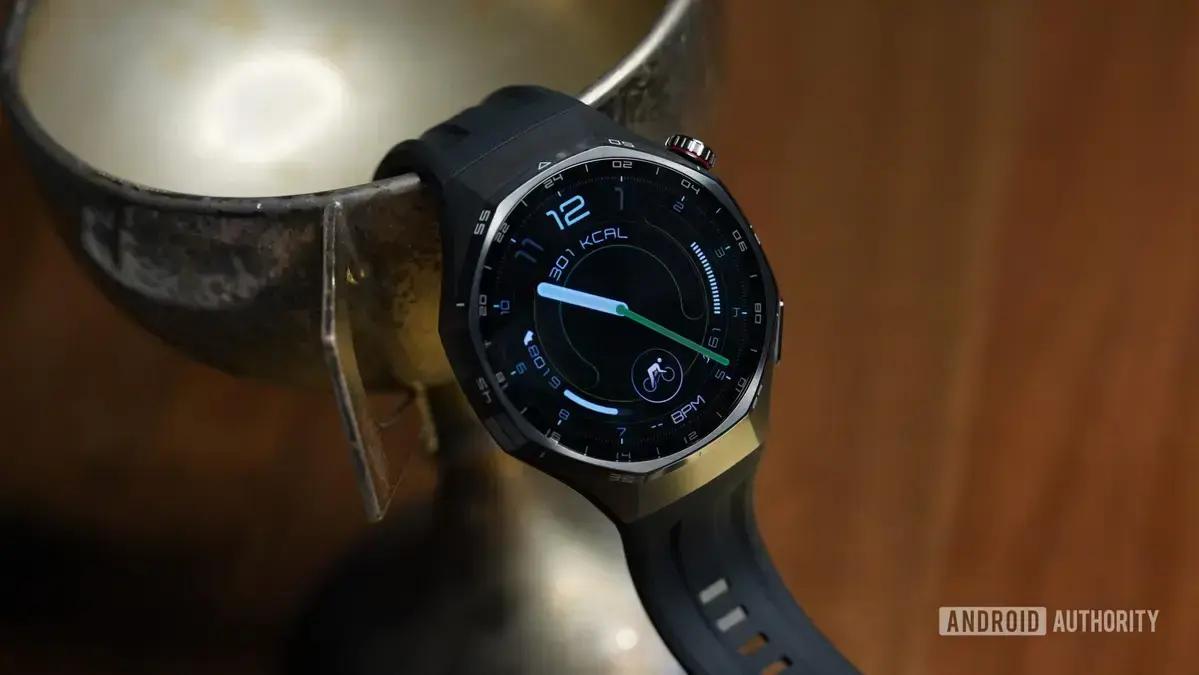 Huawei Watch GT 6 Pro: equilíbrio entre design sofisticado e funcionalidade robusta