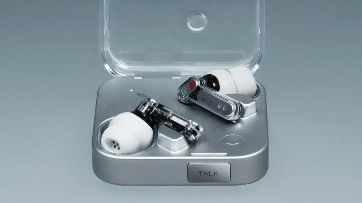 Nothing Ear (3) é revelado com estojo que inclui microfone e botão 'Talk'