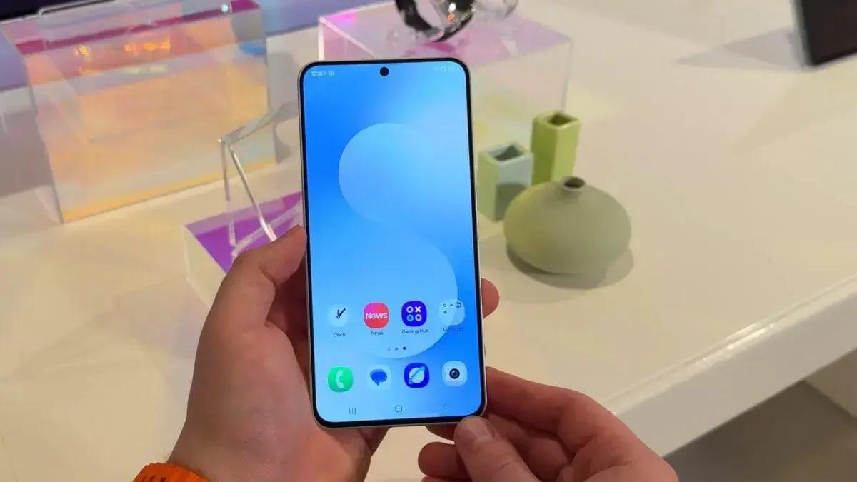 Vazamento revela mudanças importantes no design da One UI 8.5 da Samsung