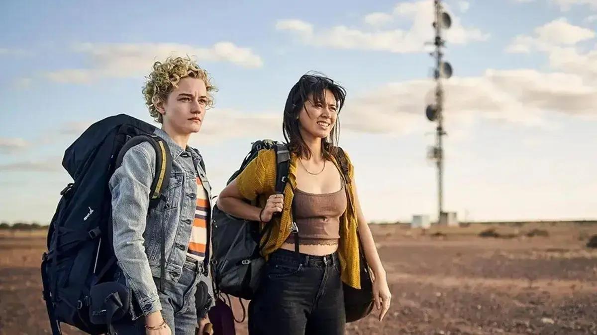 Entenda o desfecho do filme O Royal Hotel, sucesso na Netflix