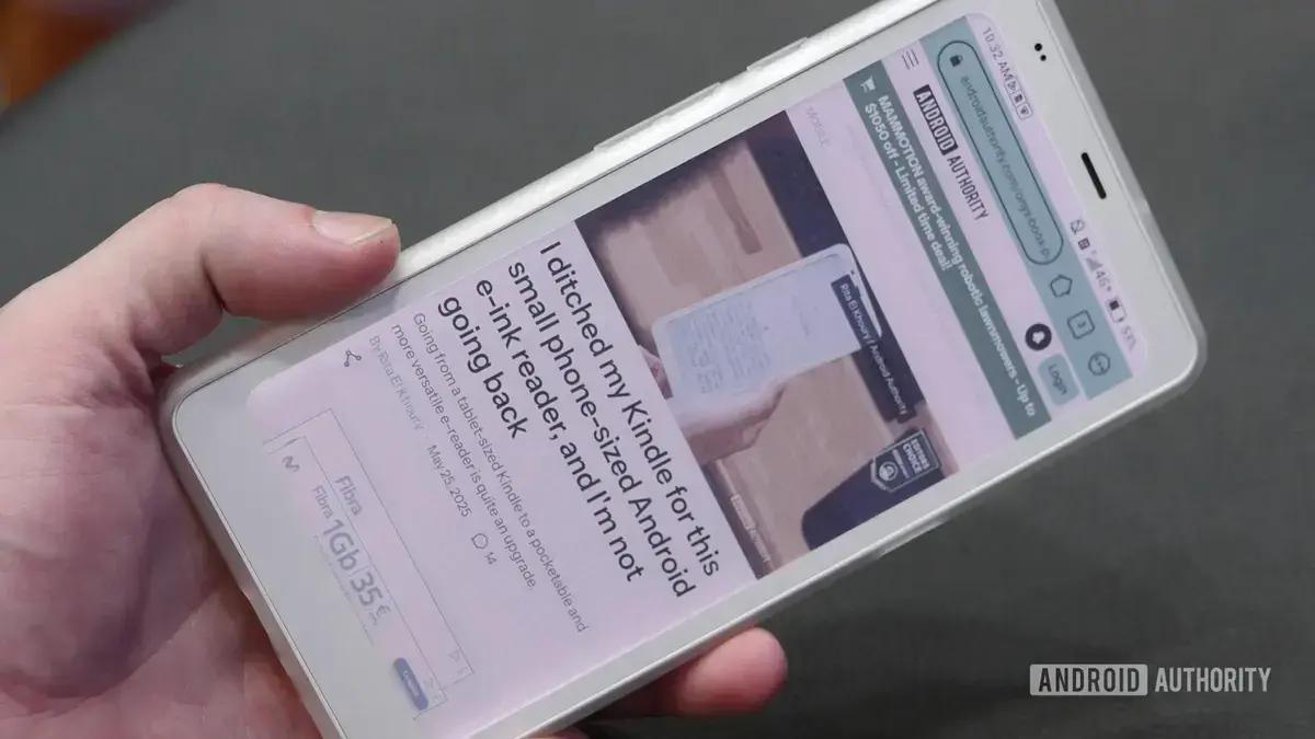Nova geração do e-reader Palma traz tela colorida e conectividade 5G