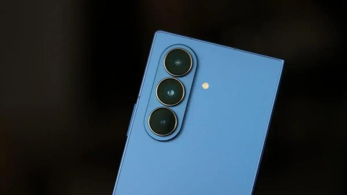 Função de câmera do Galaxy S26 já pode ser usada no Galaxy Z Fold 7