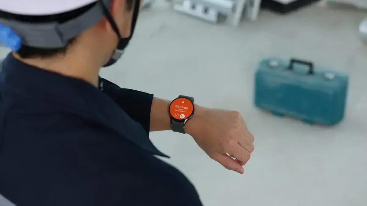 Samsung expande SmartThings Pro com Galaxy Watch para monitorar segurança no trabalho