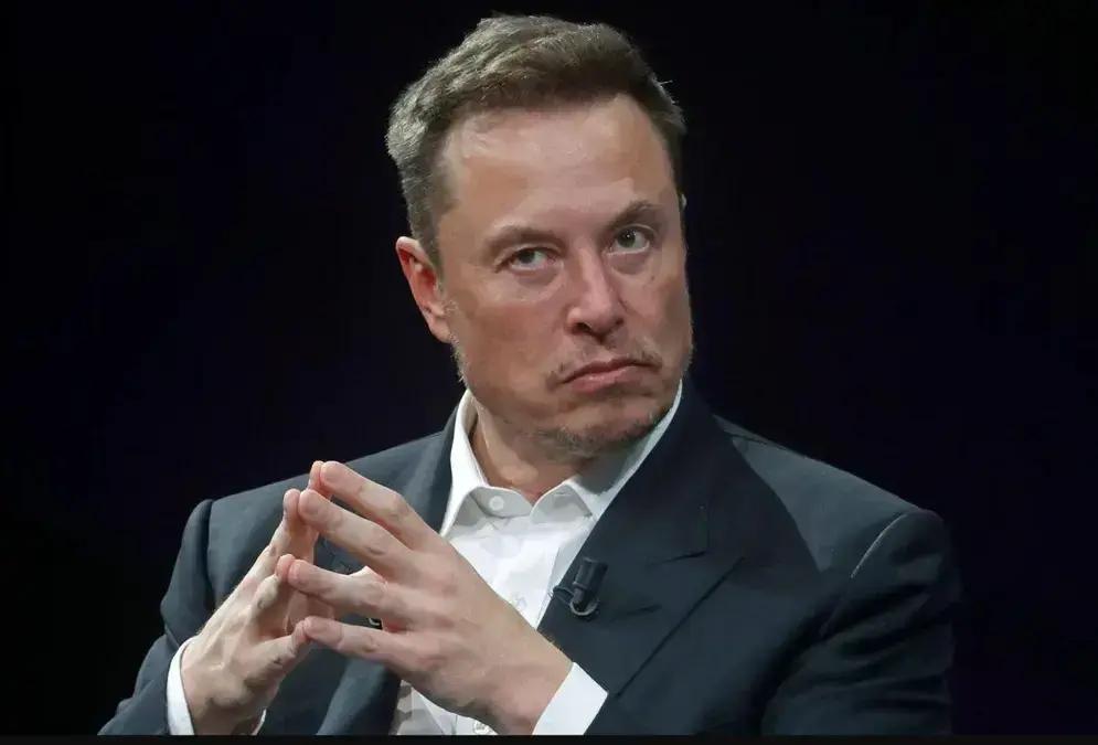 Elon Musk enfrenta pressão regulatória em Nova Iorque por planos de transferências no X