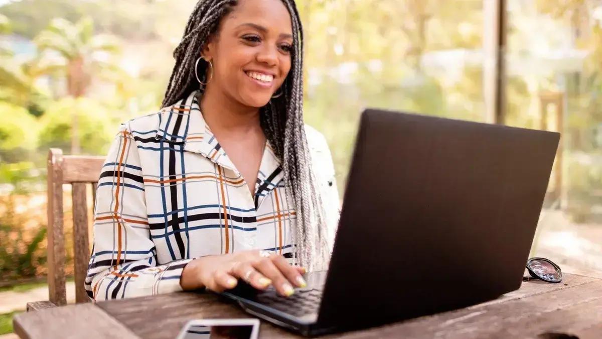 Home office: 50 vagas para trabalho remoto internacional disponíveis em 14/09