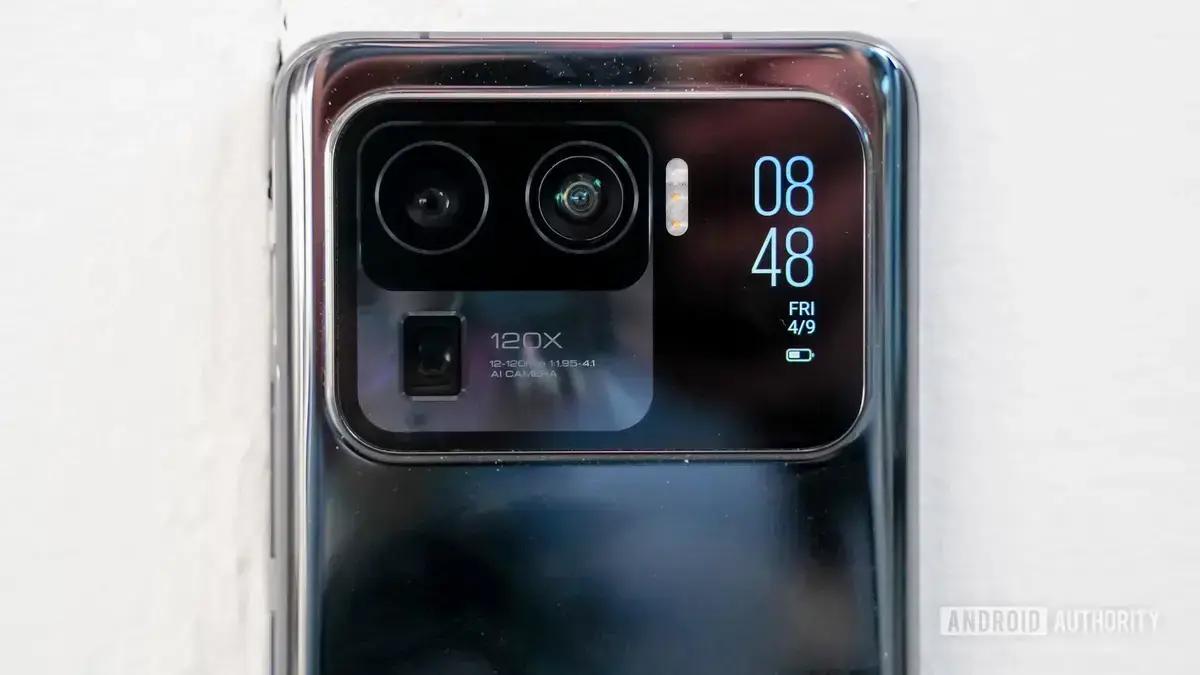 Rival do Galaxy S26 Ultra deve ganhar destaque com tela traseira