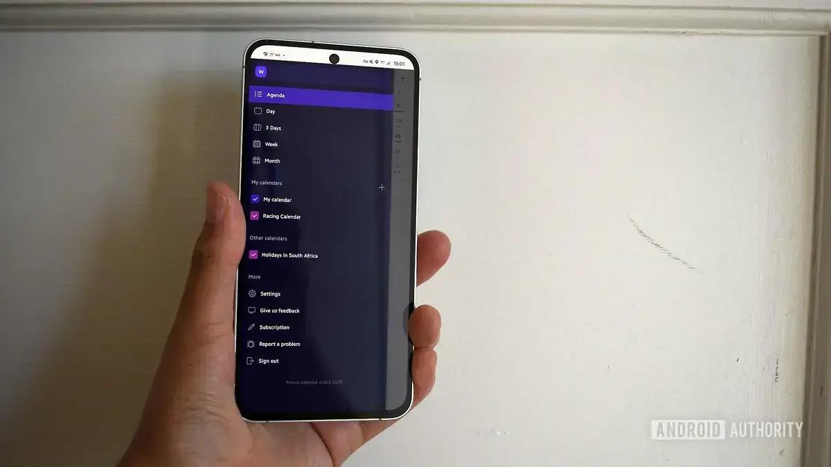 Troquei o Google Calendar pelo Proton Calendar e me arrependi