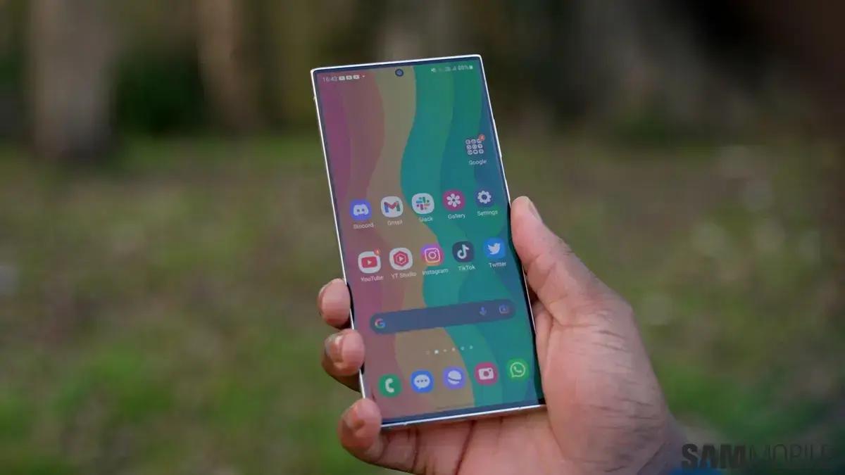Galaxy S23 Ultra não traz recurso definidor da nova geração: papel de parede no Always on Display
