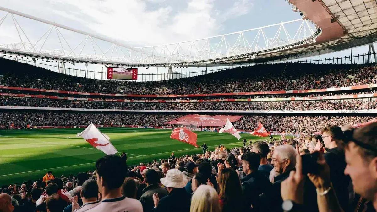Opções e estratégias para apostar na Premier League no Brasil