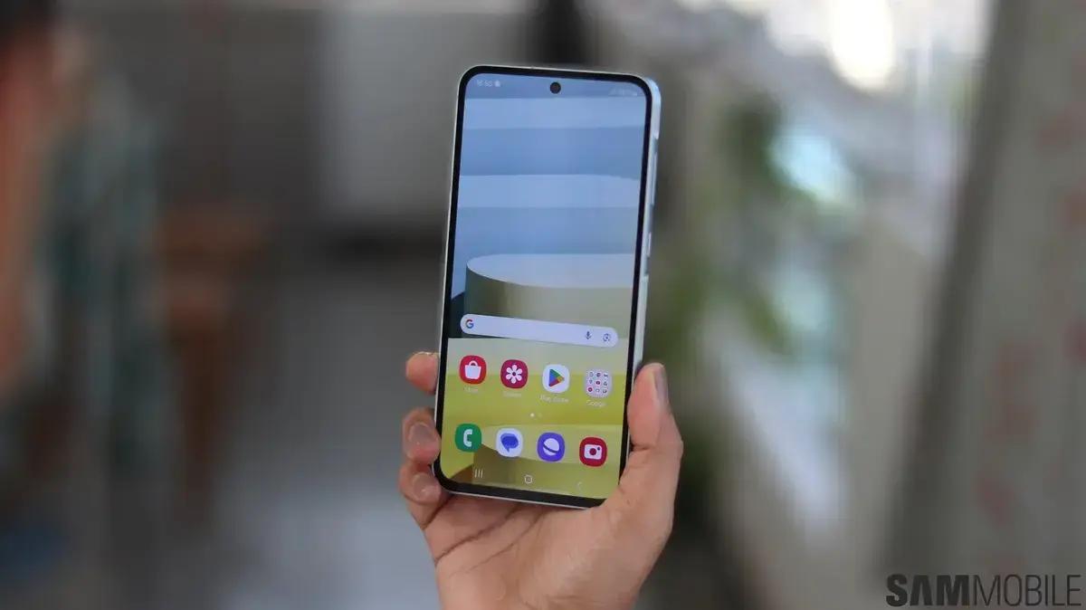 Samsung amplia atualização One UI 8 para Galaxy A55 em mais regiões
