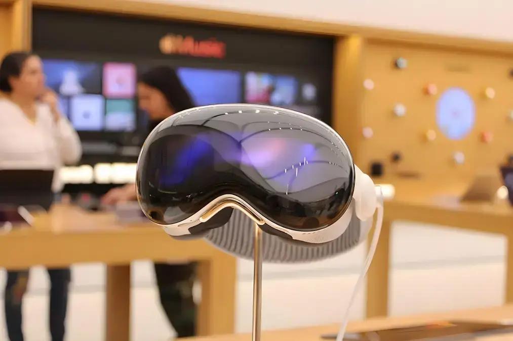 Apple adia desenvolvimento do Vision Pro 2027 para focar em óculos inteligentes com IA
