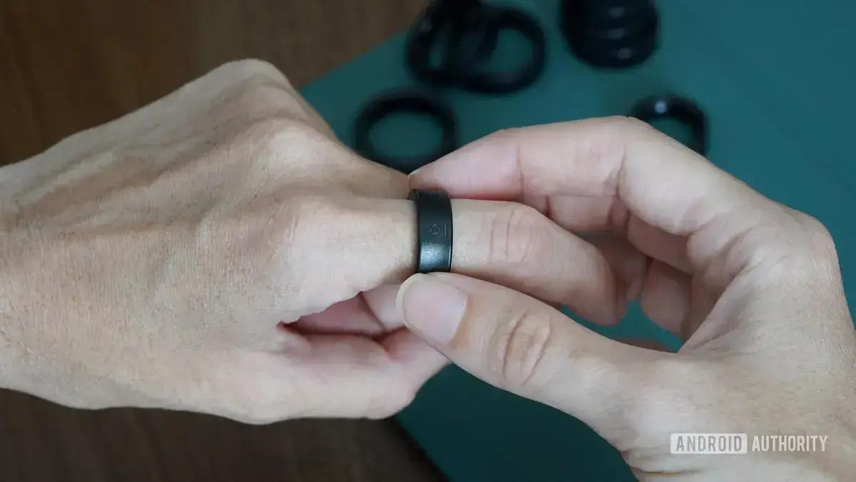 Como remover seu Galaxy Ring da Samsung se ele ficar preso no dedo