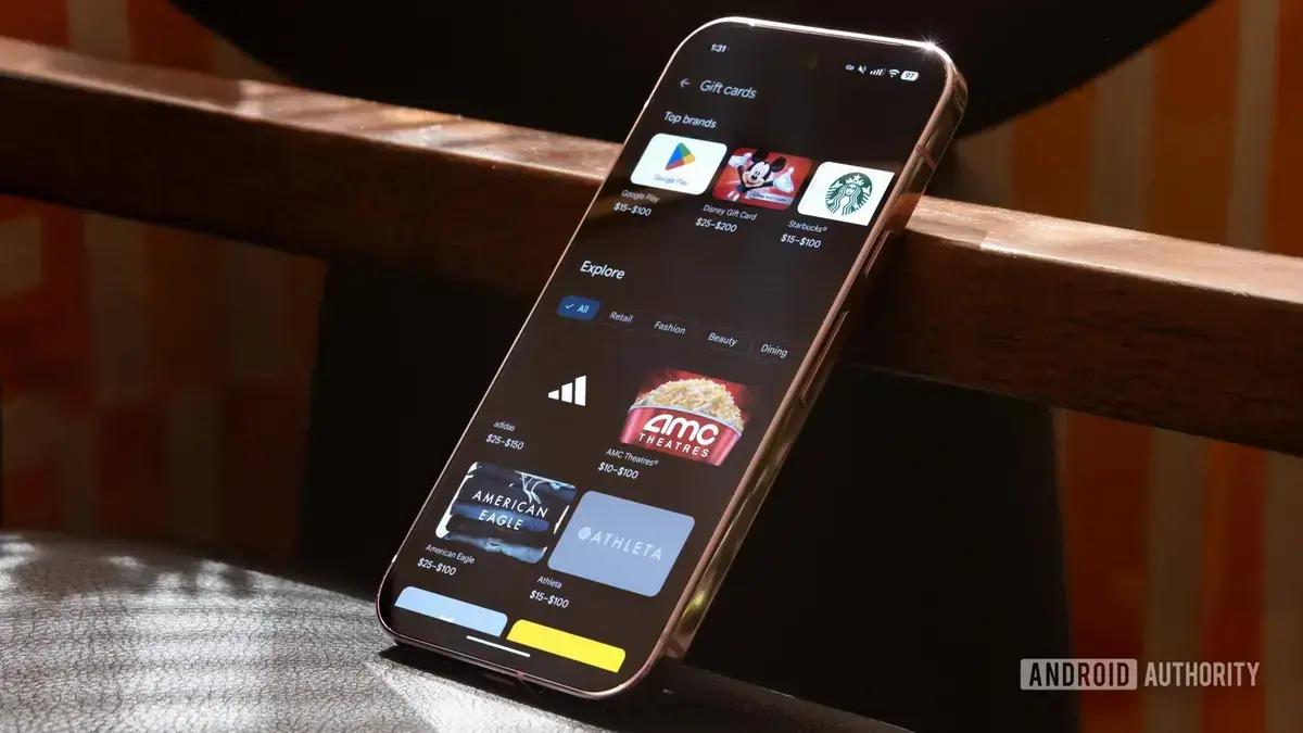 Google Play Store permite comprar cartões-presente digitais de diversas lojas, mas oferta ainda não está disponível no Brasil