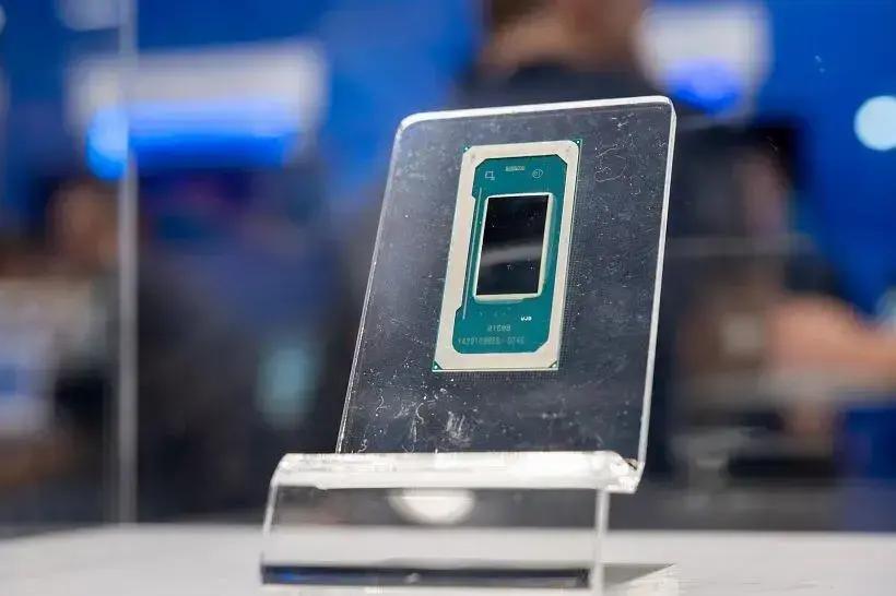 Intel revela novidades da linha Panther Lake-H com novo sistema de nomes e clock de até 5,1 GHz