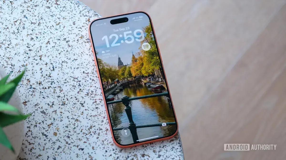 Pesquisa: Você compraria o iPhone 17 se ele rodasse Android?
