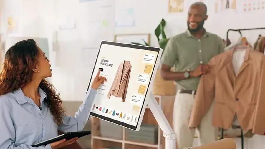 Promoção de US$300 no LG Smart Monitor Swing é válida apenas nos EUA