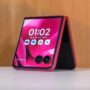 Motorola Razr Plus 2025 na cor rosa tem desconto de 38%, mas promoção é internacional