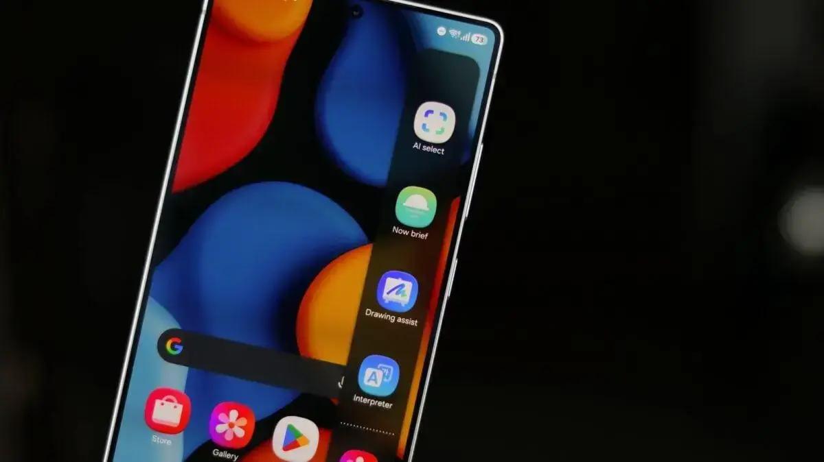 Como ocultar aplicativos de IA do Galaxy no painel Edge do seu celular