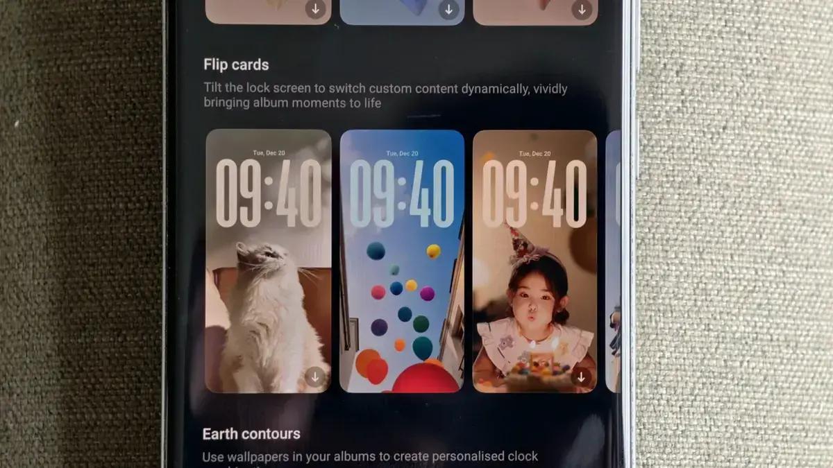 Vivo apresenta recurso Flip Cards para personalizar a tela de bloqueio no OriginOS 6