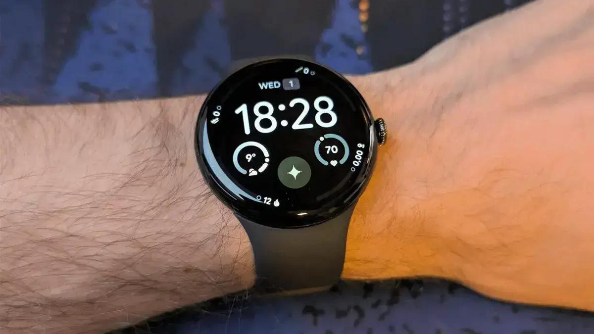 Usuário recebe Pixel Watch 4 antes do lançamento e divulga principais aplicativos