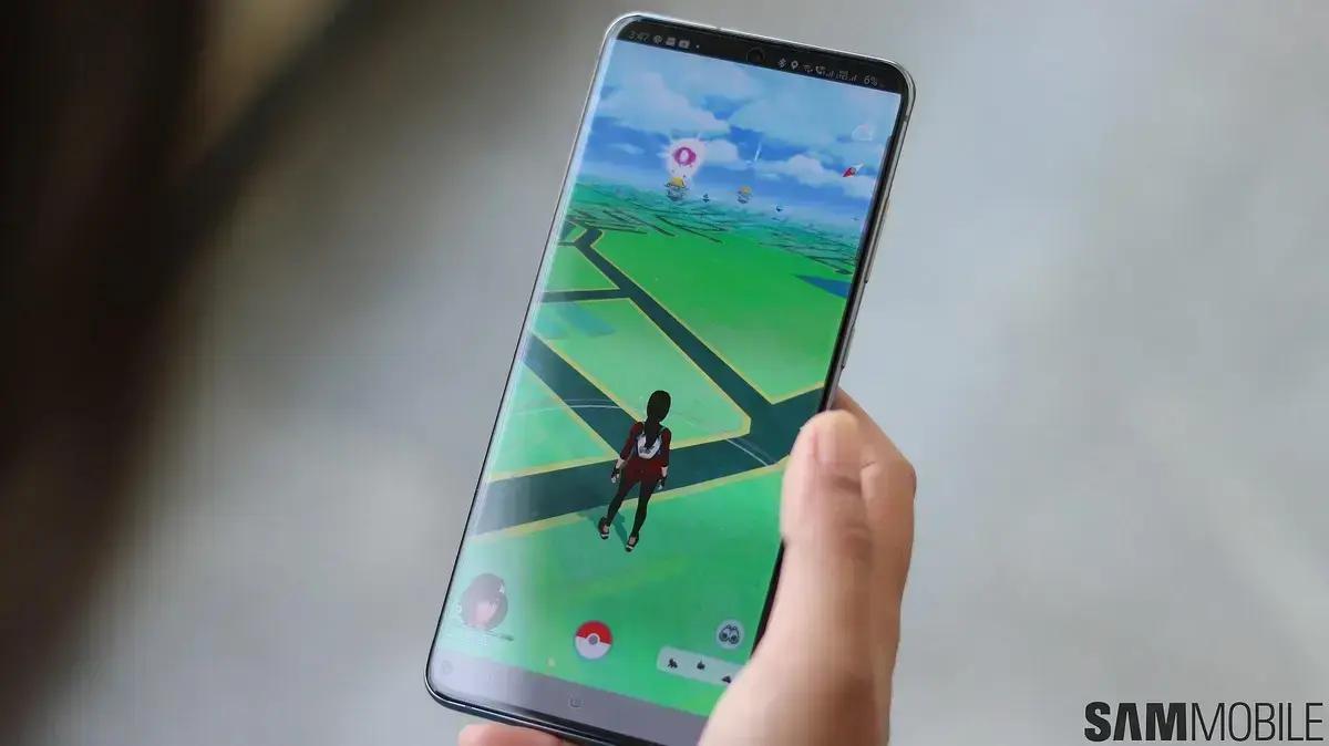 Pokémon Go ganha destaque no estande da Samsung na BGS 2025 em São Paulo