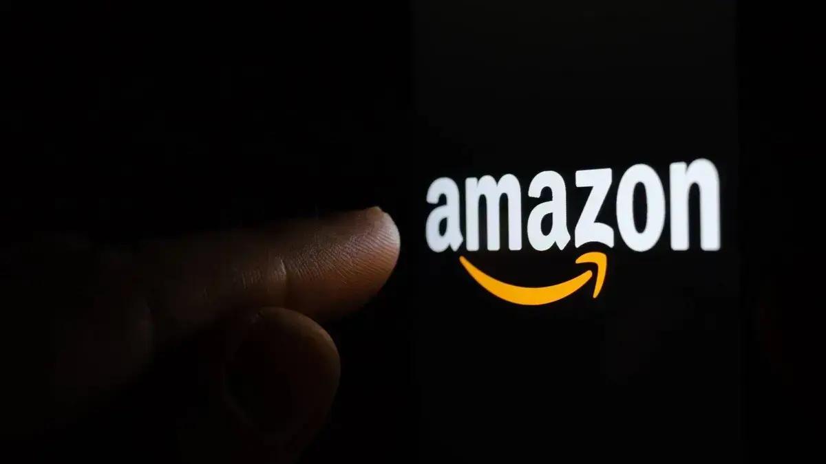 Queda na AWS causa instabilidade em serviços globais, afetando Mercado Livre e companhias aéreas