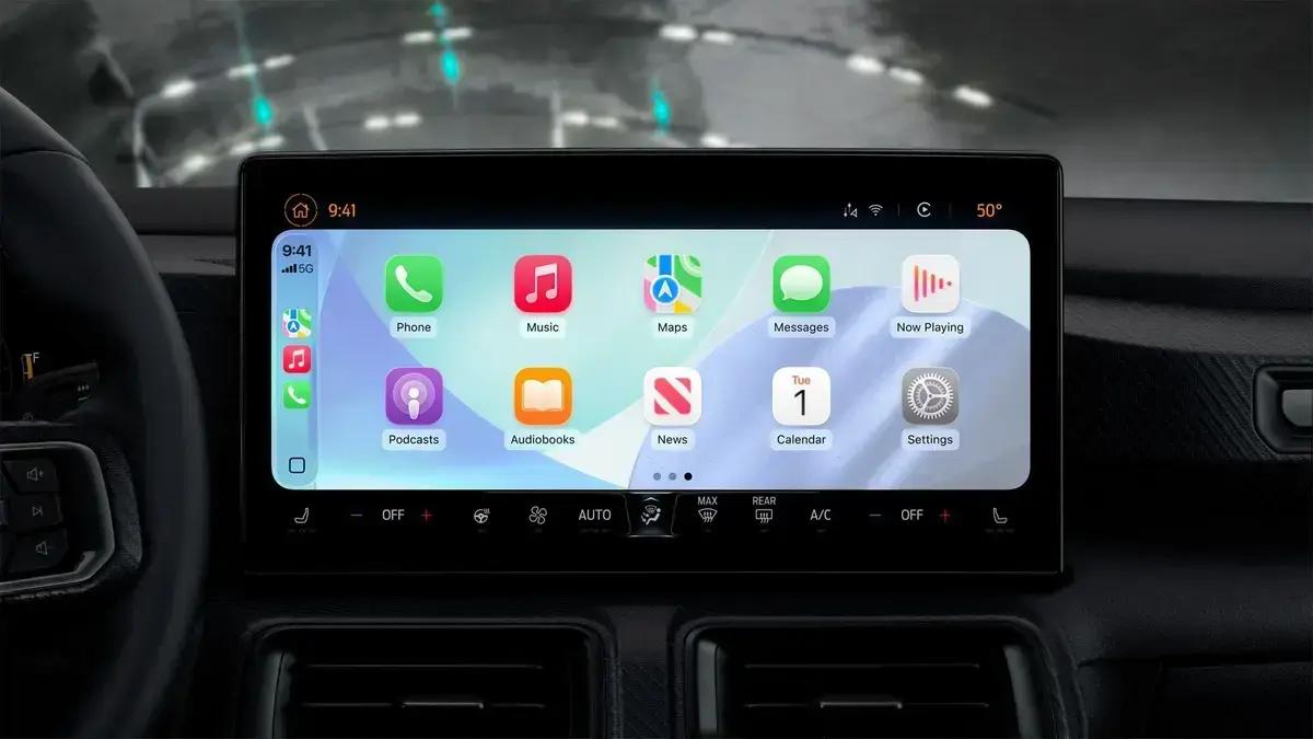 CEO da Rivian reafirma decisão de não incluir Apple CarPlay em seus veículos