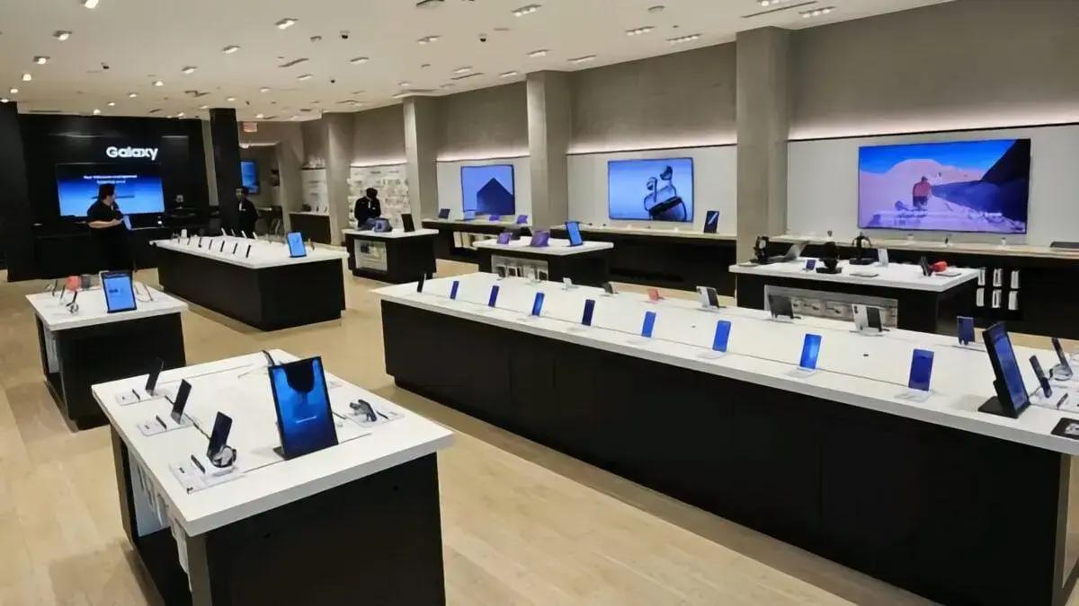 Samsung planeja abrir três novas lojas físicas nos EUA até o fim de 2025