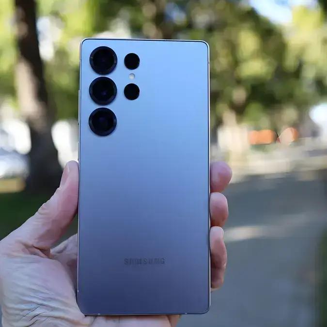 Petição com mais de 4.000 assinaturas pede troca de líder na divisão de câmeras da Samsung