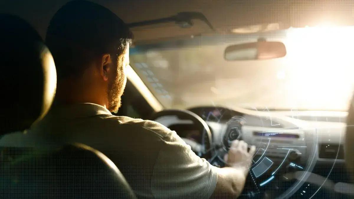 Novas tecnologias transformam o futuro dos carros conectados e elétricos no Brasil