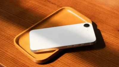 iPhones e AirPods com R$ 200 de desconto exclusivo na Black Friday da Amazon via app