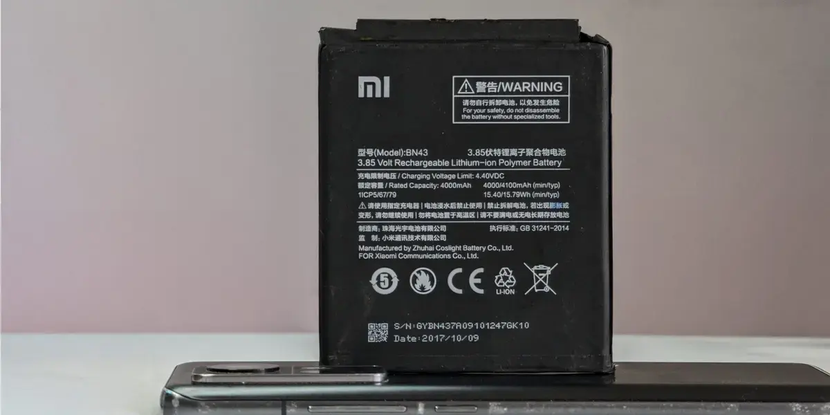 Por que os smartphones Xiaomi têm baterias com capacidade reduzida na Europa