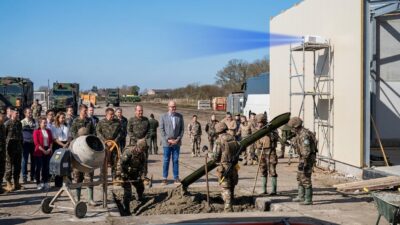 Vulnerabilidades e Desafios da IA Militar no Brasil: Protegendo a Soberania Nacional